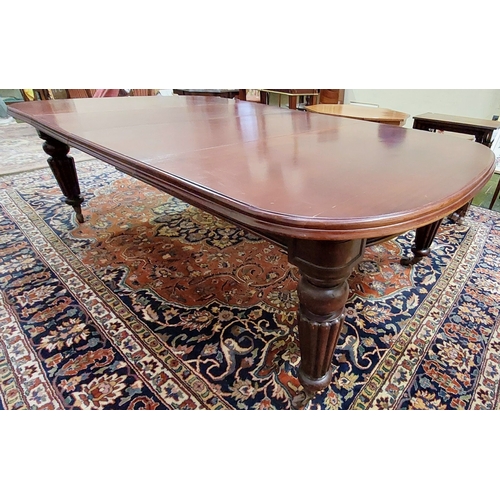 731 - Extendable Mahogany Dining Table - C. 136cm W X 240cm L (with 2 added leaves)