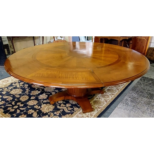 1154 - Extendible Circular Crossbanded Dining Table on Pod Base. Has a Removable Outer Section - C. 200cm W... 