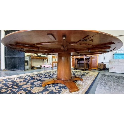 1154 - Extendible Circular Crossbanded Dining Table on Pod Base. Has a Removable Outer Section - C. 200cm W... 