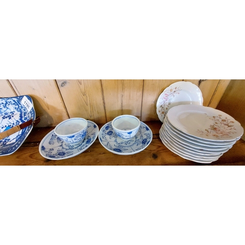 1195 - Collection of Chinaware, cups, saucers etc