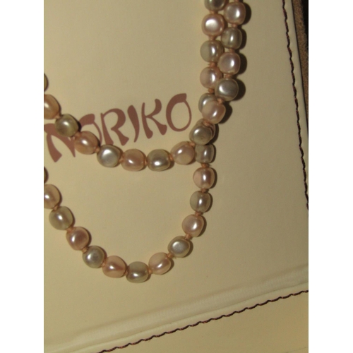 1036 - Noriko Pearls of Good Colour with Original Suede Line Presentation Case