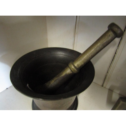 1091 - Antique Bronze Mortar and Pestle Of Good Weight