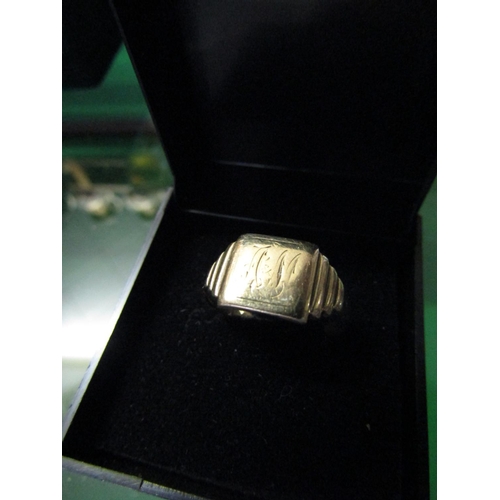 1207 - 9 Carat Yellow Gold Gents Signet Ring Stepped Motif to Shoulders Size T