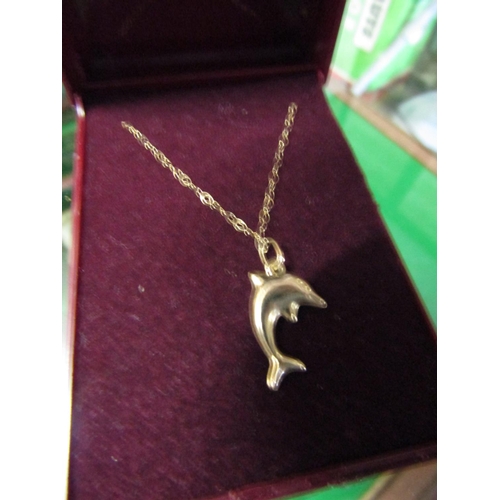 1209 - Dolphin Motif 9 Carat Ladies Pendant Necklace on 9 Carat Gold Chain