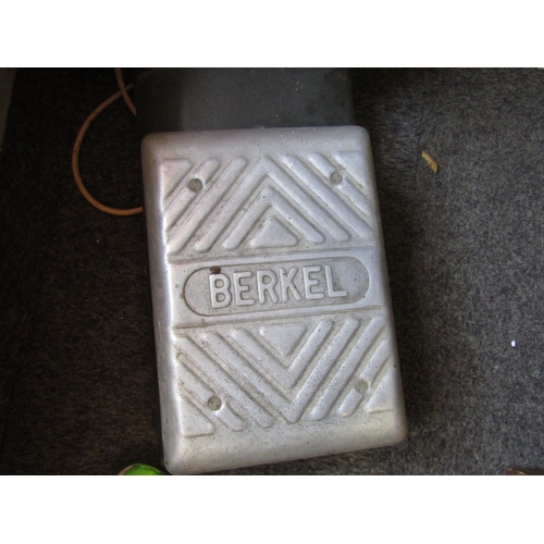 1216 - Berkel Weighing Scales Vintage Electrified Working Order Very Good Original Condition with Coin Slot... 