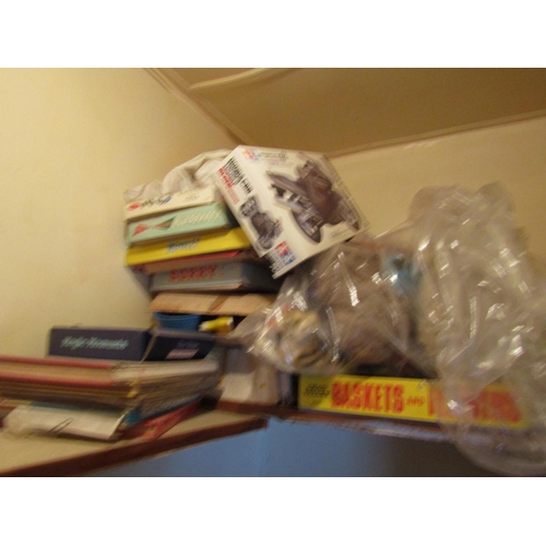 1495 - Collection of Various Vintage Board Games and Airfix Models in Boxes Quantity As Photographed