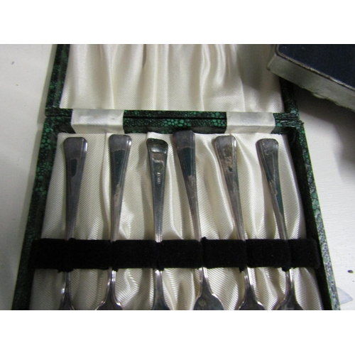 1702 - Set of Six Silver Forks contained within Original Presentation Case