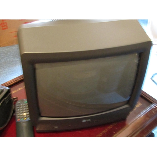 486 - Philips Radio and LG Television