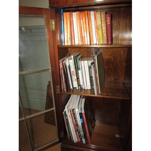 250 - Various Books Quantity As Photographed includes Penguin Classics and Other Volumes Concerning Art et... 