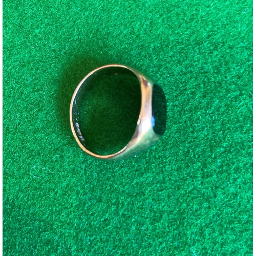 497 - 9 Carat Yellow Gold Gentlemans Onyx Signet Ring Size T and a Half