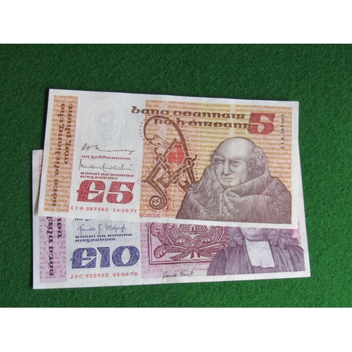 512 - £10 Punt Note Very Good Condition Serial Number JJC722922 Dated 01.06.78 and Irish £5 Punt Note Very... 