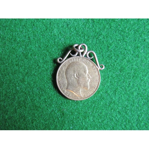 547 - Gold Full Sovereign Dated 1907 Contained within 9 Carat Gold Pendant Mount