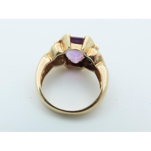 1004 - Amethyst Centre Stone Ladies Ring with Diamond Set Shoulders Mounted on 9 Carat Gold Ring Size L