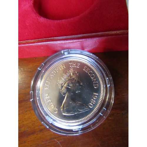 285 - 22 Carat Gold Royal Mint Hong Kong $1000 Luna Year Coin for the Year of the Monkey 1980 Cased and En... 