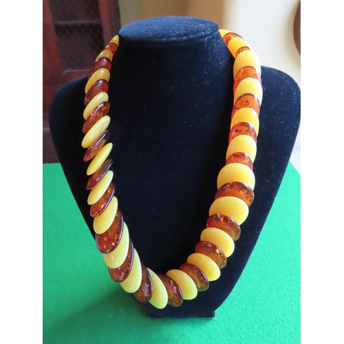 359 - Vintage Amber and Bakelite Ladies Necklace Graduated Form