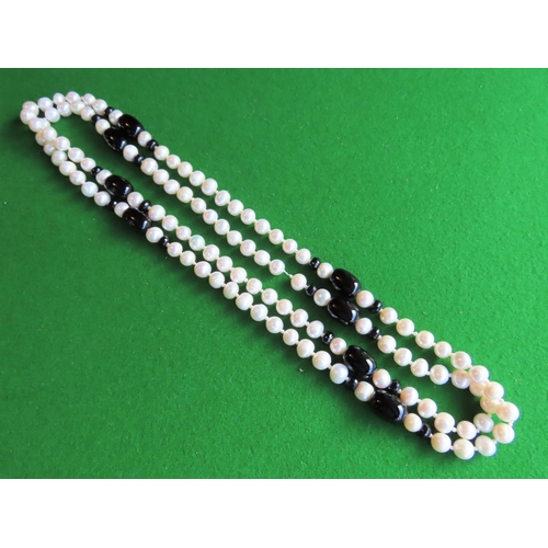 360 - Pearl and Black Jet Ladies Bead Necklace