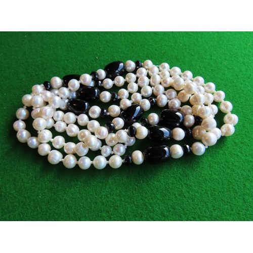 360 - Pearl and Black Jet Ladies Bead Necklace