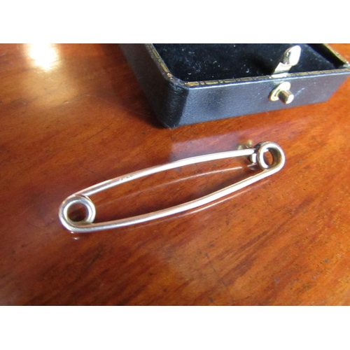 399 - 9 Carat Yellow Gold Safety Pin Approximately 5.2cm Long