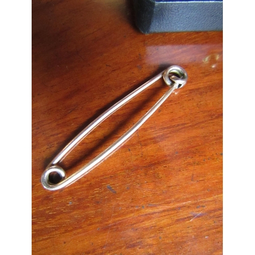 399 - 9 Carat Yellow Gold Safety Pin Approximately 5.2cm Long