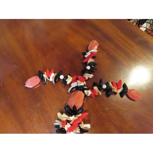 461 - Coral Blackjet and Quartz Ladies Necklace Vintage