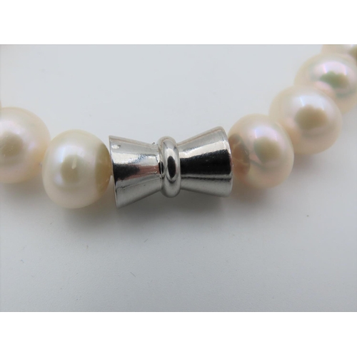 467 - String of Ladies Pearls Good Size with Barrel Clasp