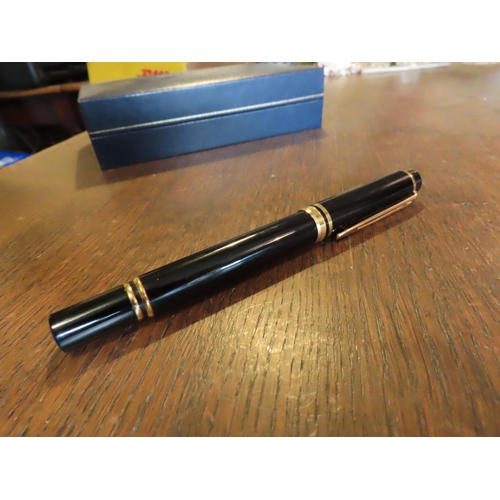 468 - Waterman Vintage Fountain Pen with Gold Nib Original Presentation Case Good Condition