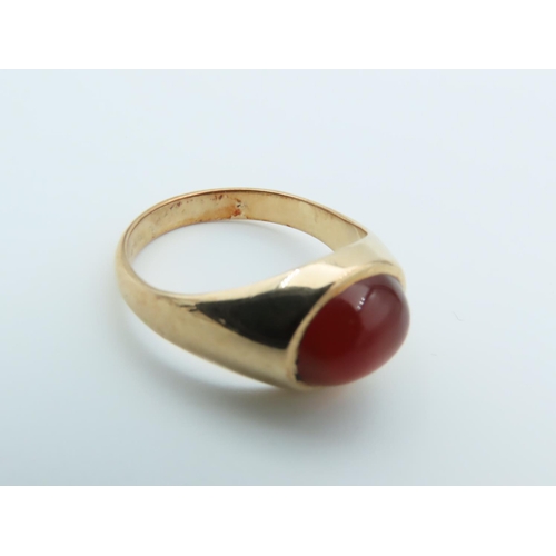 524 - Vintage Cabochon Cut Oval Centre Stone Ring on 9 Carat Gold Attractive Colour Ring Size P