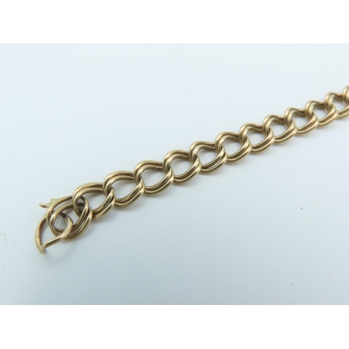 554 - 9 Carat Yellow Gold Chain of Interlinking Design Length 20cm