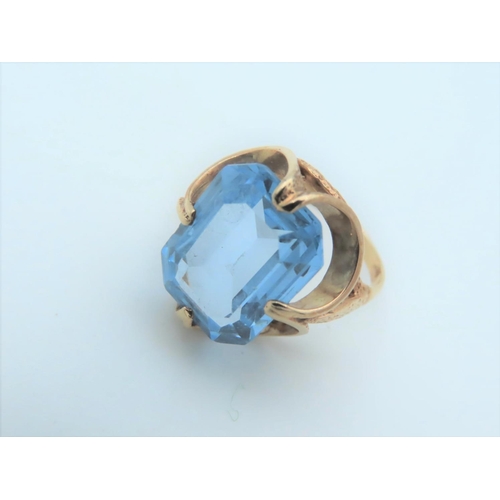 556 - Topaz Set 9 Carat Gold Ring Good Colour 9 Carat Gold Size K