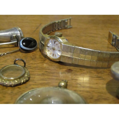 577 - Various Gold and Silver Mounted Jewellery Quantity As Photographed