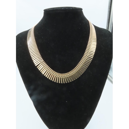 648 - 9 Carat Yellow Gold Cleopatra Style Fringe Necklace The Graduated Fringe Batons with Interlocking S ... 