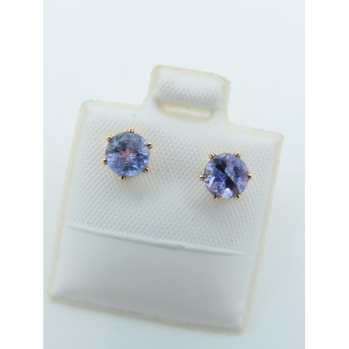 652 - Pair of 14 Carat Gold Mounted Tanzanite Stud Earrings Attractive Colour