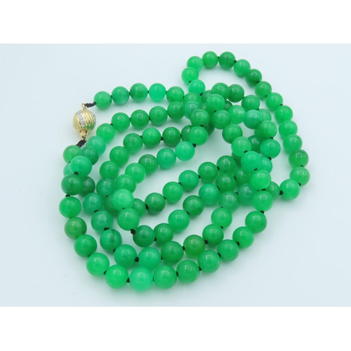 674 - Fine 18 Carat Gold Clasp Decorated Diamond Mounted Jade Bead Necklace of Fine Colour