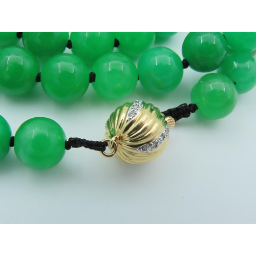 674 - Fine 18 Carat Gold Clasp Decorated Diamond Mounted Jade Bead Necklace of Fine Colour