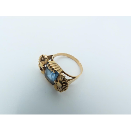 680 - 18 Carat Yellow Gold Mounted Ladies Aquamarine Ring Size N and a Half