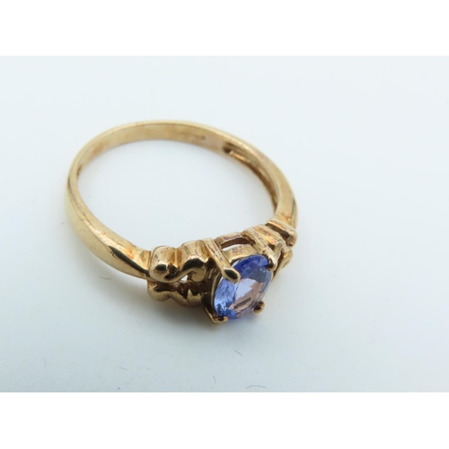 721 - Sapphire Ladies Centre Stone Ring Mounted on 9 Carat Gold Size N