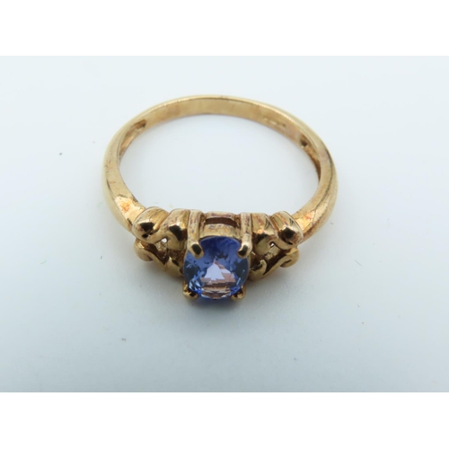 721 - Sapphire Ladies Centre Stone Ring Mounted on 9 Carat Gold Size N