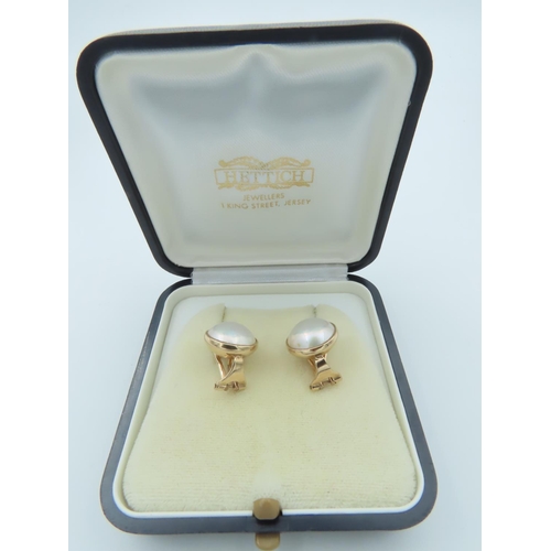 726 - Pair of Mabe Pearl Set Earrings Mounted on 9 Carat Yellow Gold