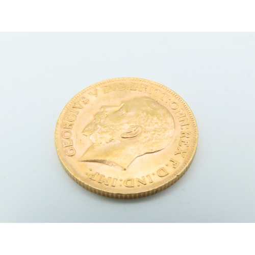 747 - Full Gold Sovereign Dated 1896