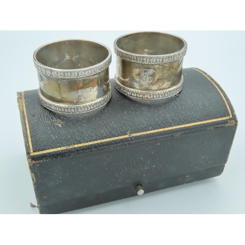 752 - Cased Pair of Edward VII Solid Silver Napkin Rings Hallmarked Date 1909 Walker and Hall