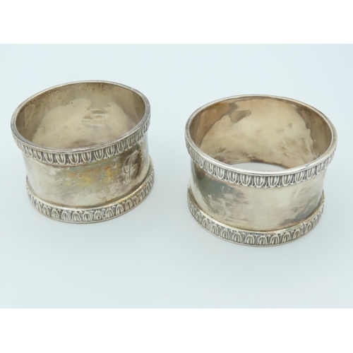 752 - Cased Pair of Edward VII Solid Silver Napkin Rings Hallmarked Date 1909 Walker and Hall