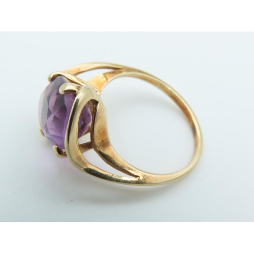 757 - 14 Carat Yellow Gold Mounted Ladies Amethyst Centre Stone Ring Size N