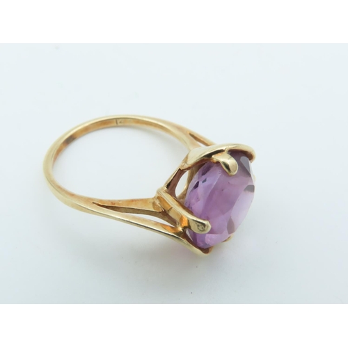 757 - 14 Carat Yellow Gold Mounted Ladies Amethyst Centre Stone Ring Size N