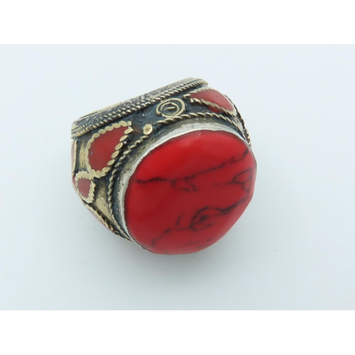 778 - Vintage Mexican Ladies Cabochon Cut Decorated Ring