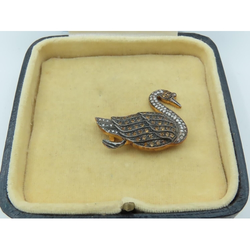 789 - Citrine and Sea Pearl Decorated Gilded Silver Vintage Swan Motif Ladies Brooch