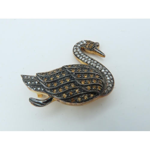 789 - Citrine and Sea Pearl Decorated Gilded Silver Vintage Swan Motif Ladies Brooch