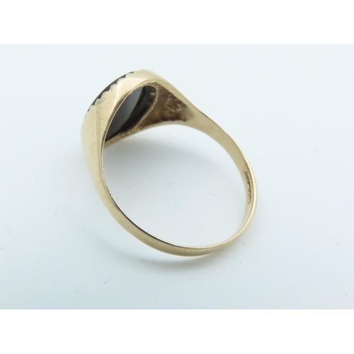 793 - Gents Onyx Oval Set 9 Carat Gold Signet Ring Size U