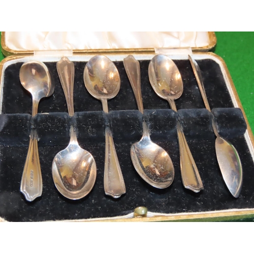 797 - Set of Six Solid Silver Teaspoons contained within Presentation Case