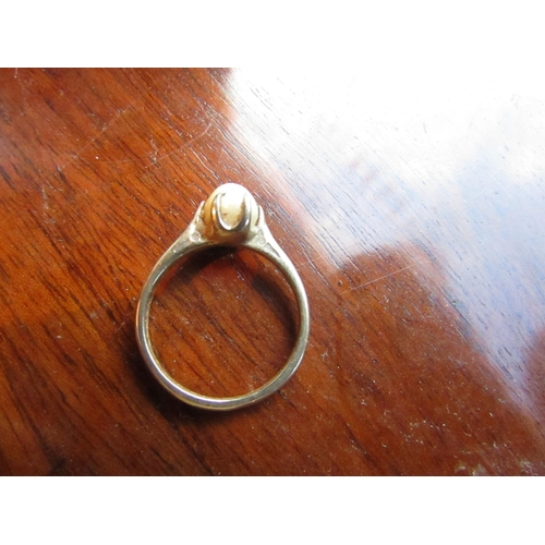 813 - Unusual Vintage 9 Carat Gold Ladies Claw Set Pearl Ring Size M and a Half