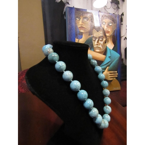 82 - Turquoise Bead Necklace with Clasp Attractive Colour